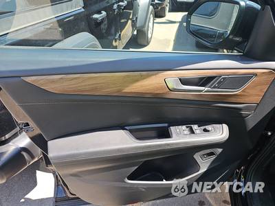 2025 Volkswagen Atlas 2.0T SE w/Technology - zdjęcie 9 z 20 - miniatura
