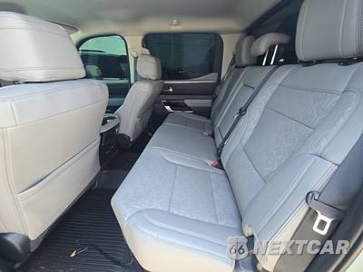 2024 Toyota Tundra Limited Crew Cab Short Bed - zdjęcie 13 z 22 - miniatura