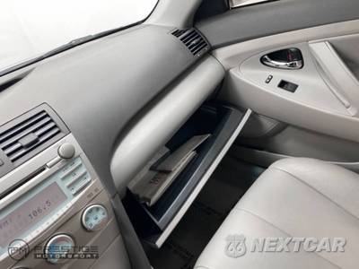 2009 Toyota Camry - zdjęcie 48 z 50 - miniatura