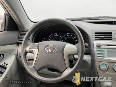 2009 Toyota Camry - zdjęcie 33 z 50 - miniatura