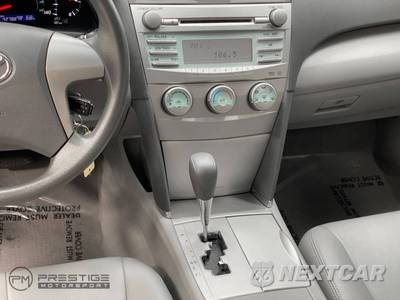 2009 Toyota Camry - zdjęcie 23 z 50 - miniatura