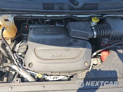 2019 Chrysler Pacifica Touring L 121.6" WB - zdjęcie 16 z 23 - miniatura