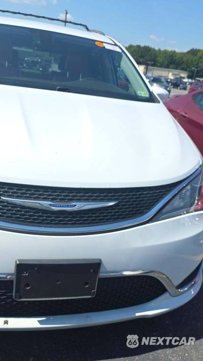 2019 Chrysler Pacifica Touring L 121.6" WB - zdjęcie 19 z 23 - miniatura