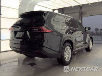 2025 Toyota Grand Highlander XLE - zdjęcie 4 z 30 - miniatura