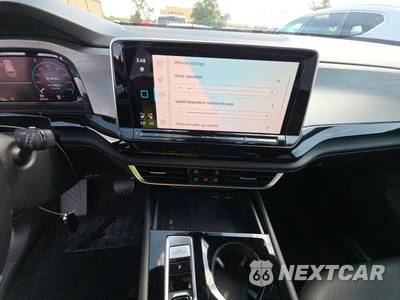 2025 Volkswagen Atlas Cross Sport 2.0T SE w/Technology - zdjęcie 11 z 33 - miniatura