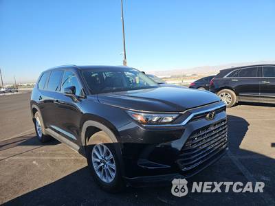 2025 Toyota Grand Highlander XLE - zdjęcie 3 z 22 - miniatura