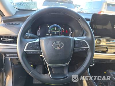 2025 Toyota Grand Highlander XLE - zdjęcie 10 z 36 - miniatura