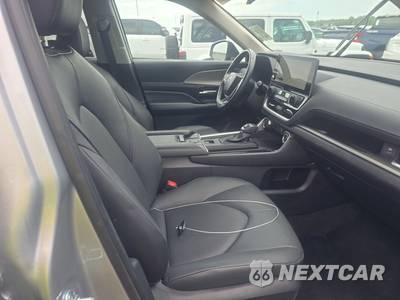 2025 Toyota Grand Highlander XLE - zdjęcie 8 z 37 - miniatura