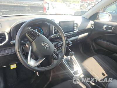 2025 Hyundai Venue SEL - zdjęcie 11 z 26 - miniatura