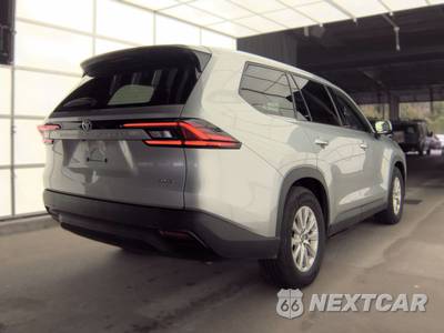 2025 Toyota Grand Highlander XLE - zdjęcie 4 z 34 - miniatura