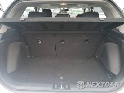 2025 Hyundai Venue SEL - zdjęcie 16 z 32 - miniatura