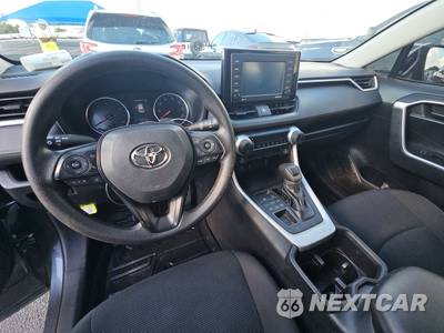 2022 Toyota RAV4 LE - zdjęcie 11 z 23 - miniatura