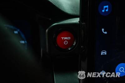 2025 Toyota Tacoma i-FORCE MAX TRD Off-Road Crew Cab Medium Bed - zdjęcie 17 z 30 - miniatura
