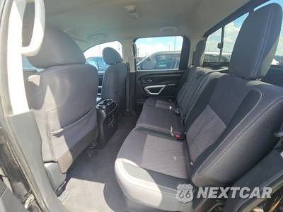 2023 Nissan TITAN SV Crew Cab Short Bed - zdjęcie 13 z 26 - miniatura