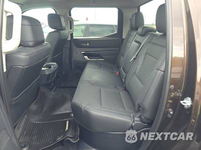 2023 Toyota Tundra Limited Crew Cab Short Bed - zdjęcie 13 z 20 - miniatura