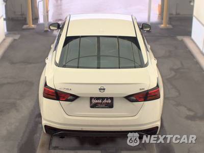 2021 Nissan Altima SR - zdjęcie 5 z 28 - miniatura