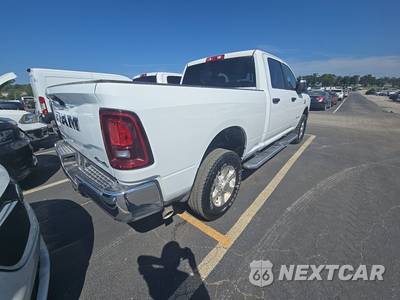 2025 Ram 2500 Big Horn Crew Cab Medium Bed - zdjęcie 4 z 19 - miniatura