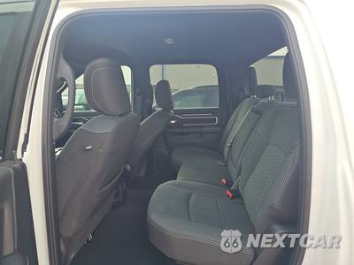 2026 Ram 2500 Big Horn Crew Cab Medium Bed - zdjęcie 13 z 21 - miniatura