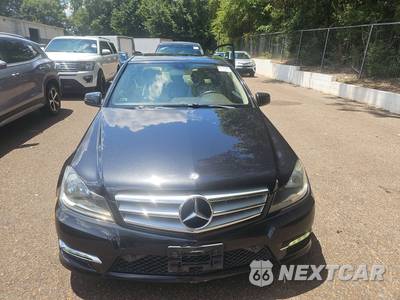 2012 Mercedes-Benz C 250 Sedan - zdjęcie 2 z 31 - miniatura