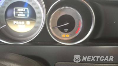 2012 Mercedes-Benz C 250 Sedan - zdjęcie 22 z 31 - miniatura