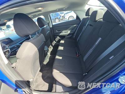 2025 Hyundai Elantra SEL Convenience - zdjęcie 13 z 25 - miniatura