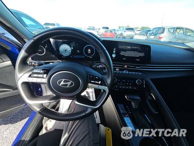 2025 Hyundai Elantra SEL Convenience - zdjęcie 11 z 25 - miniatura