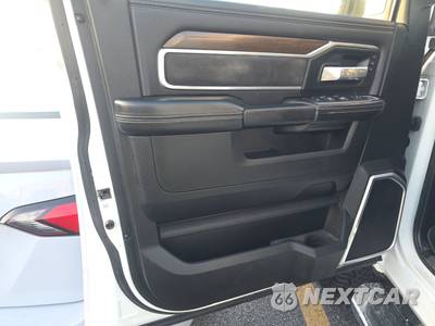 2022 Ram 3500 Laramie Crew Cab Long Bed - zdjęcie 9 z 32 - miniatura
