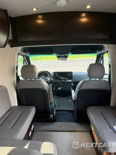2019 Mercedes-Benz Sprinter 3500XD Cab Chassis - zdjęcie 13 z 19 - miniatura