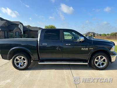 2017 Ram 1500 Laramie Crew Cab Short Bed - zdjęcie 4 z 18 - miniatura