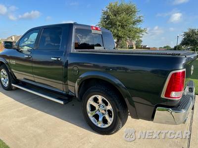 2017 Ram 1500 Laramie Crew Cab Short Bed - zdjęcie 7 z 18 - miniatura