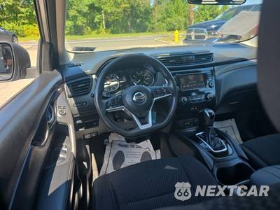 2019 Nissan Rogue Sport S - zdjęcie 14 z 27 - miniatura