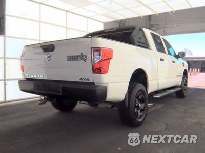 2022 Nissan TITAN XD S Crew Cab Medium Bed - zdjęcie 4 z 32 - miniatura