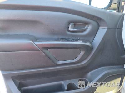 2022 Nissan TITAN XD S Crew Cab Medium Bed - zdjęcie 9 z 32 - miniatura