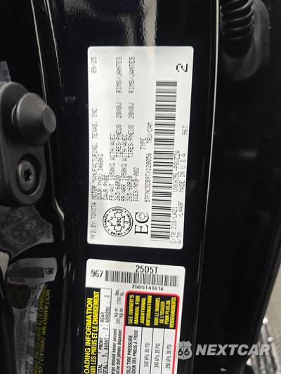 2026 Toyota Tundra i-FORCE MAX Platinum Crew Cab Short Bed - zdjęcie 14 z 24 - miniatura
