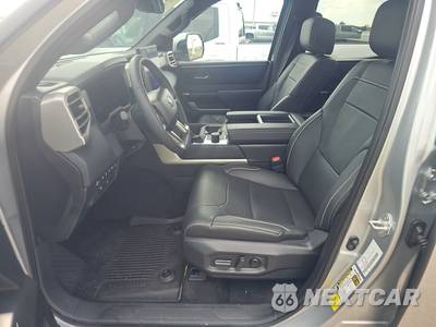2026 Toyota Tundra Limited Crew Cab Short Bed - zdjęcie 7 z 17 - miniatura