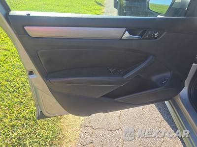 2014 Volkswagen Passat 1.8T SE w/Sunroof - zdjęcie 15 z 48 - miniatura