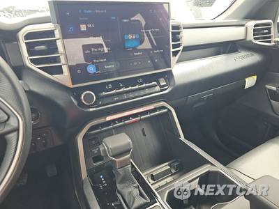 2026 Toyota Tundra SR5 Crew Cab Short Bed - zdjęcie 11 z 19 - miniatura