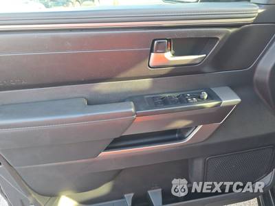 2023 Toyota Tundra SR5 Crew Cab Short Bed - zdjęcie 9 z 22 - miniatura