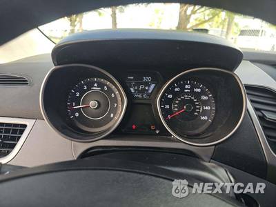 2016 Hyundai Elantra SE Sedan - zdjęcie 10 z 17 - miniatura