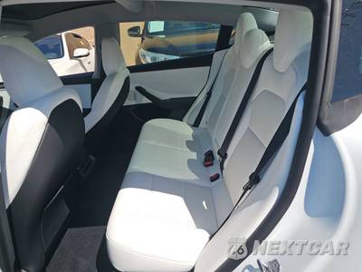 2026 Tesla Model 3 Standard - zdjęcie 13 z 25 - miniatura
