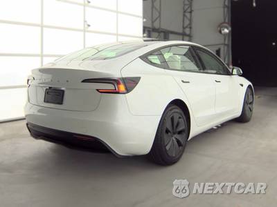 2026 Tesla Model 3 Standard - zdjęcie 4 z 25 - miniatura