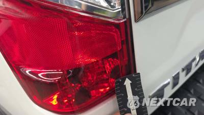 2019 Nissan TITAN Platinum Reserve Crew Cab Short Bed - zdjęcie 35 z 40 - miniatura
