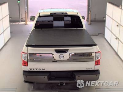 2019 Nissan TITAN Platinum Reserve Crew Cab Short Bed - zdjęcie 5 z 40 - miniatura