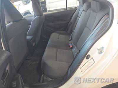 2025 Toyota Corolla LE Sedan - zdjęcie 13 z 36 - miniatura