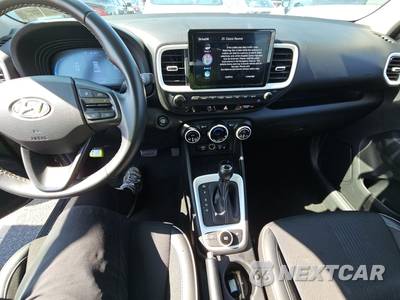 2025 Hyundai Venue Limited - zdjęcie 11 z 32 - miniatura