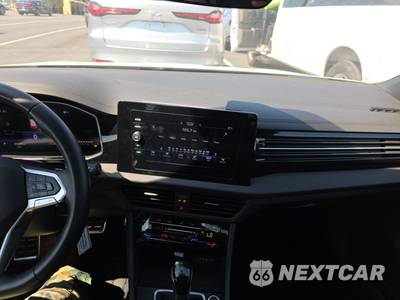 2025 Volkswagen Jetta Sport - zdjęcie 11 z 29 - miniatura