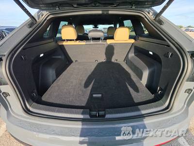 2025 Volkswagen Atlas Cross Sport 2.0T SE w/Technology - zdjęcie 16 z 23 - miniatura