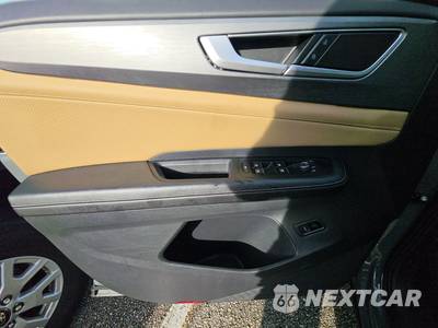 2025 Volkswagen Atlas Cross Sport 2.0T SE w/Technology - zdjęcie 9 z 23 - miniatura
