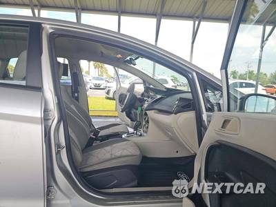 2011 Ford Fiesta SE Hatchback - zdjęcie 8 z 20 - miniatura