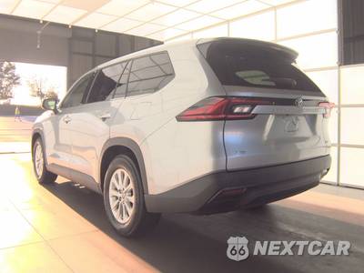 2025 Toyota Grand Highlander XLE - zdjęcie 6 z 27 - miniatura